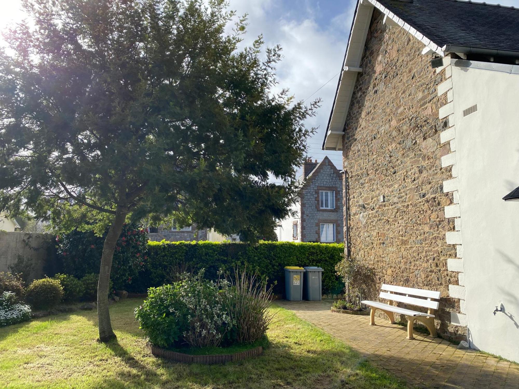 Villa Maison Avec Jardin Au Centre De - Ref 921 Perros-Guirec