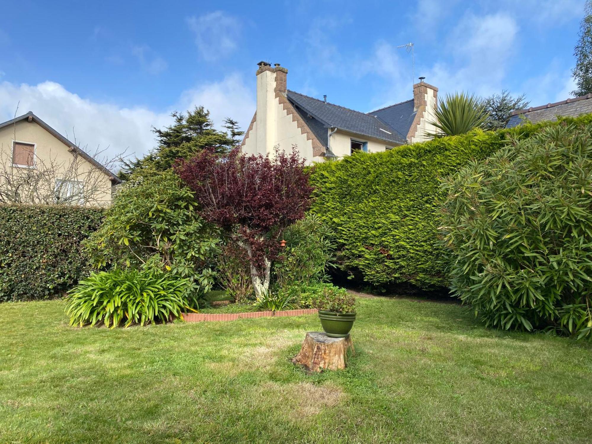 Villa Maison Avec Jardin Au Centre De - Ref 921 Perros-Guirec