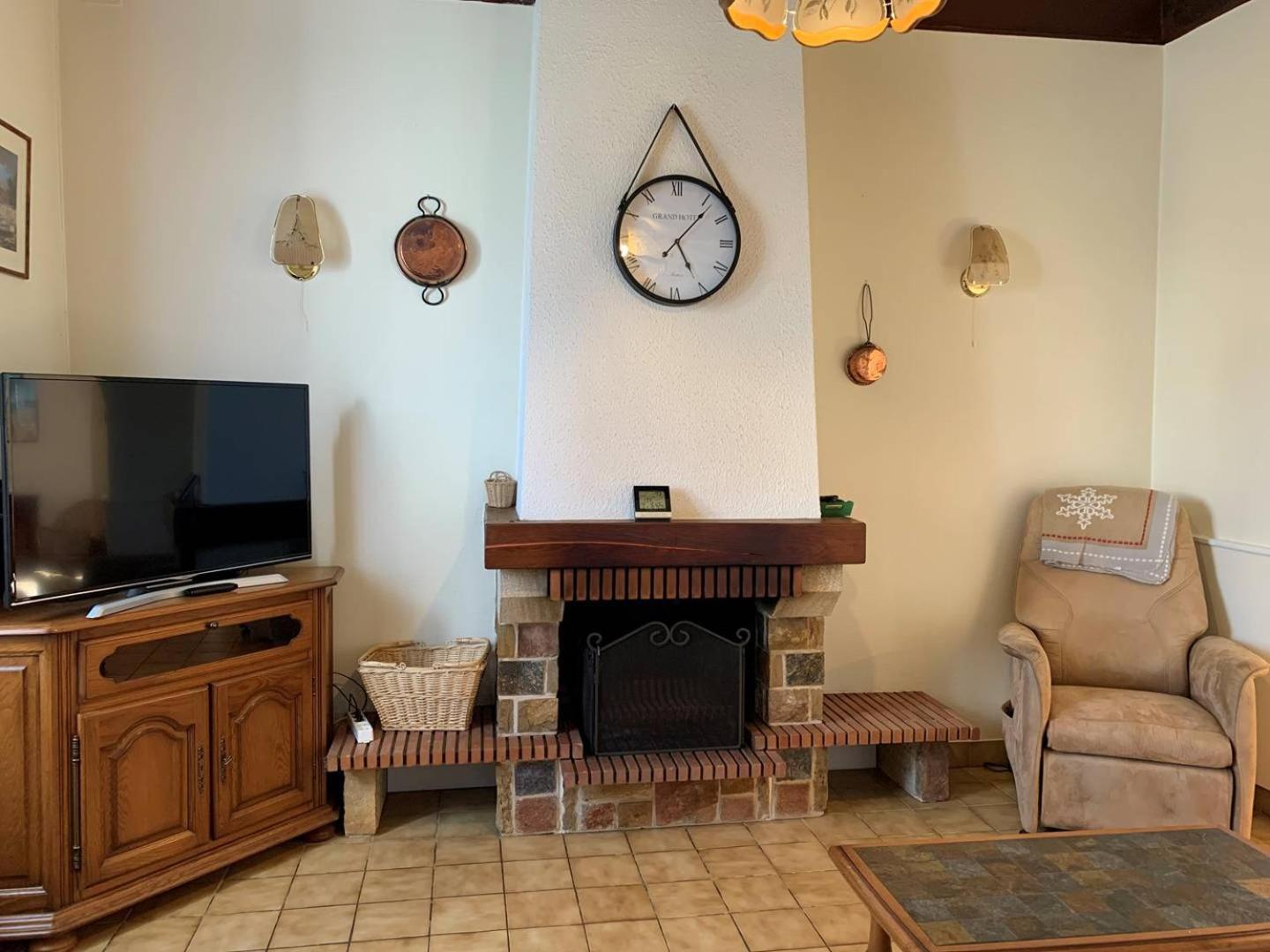 Villa Maison Avec Jardin Au Centre De - Ref 921